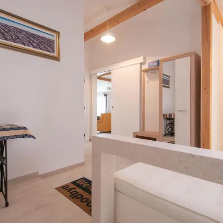 Ferienwohnung Fuer 6 Personen Ca 90 Qm In Orebic, Dalmatien Sueddalmatien Daire