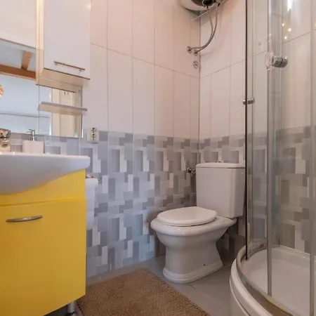 Ferienwohnung Fuer 6 Personen Ca 90 Qm In Orebic, Dalmatien Sueddalmatien Daire