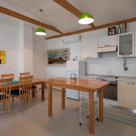 Daire Ferienwohnung Fuer 6 Personen Ca 90 Qm In Orebic, Dalmatien Sueddalmatien